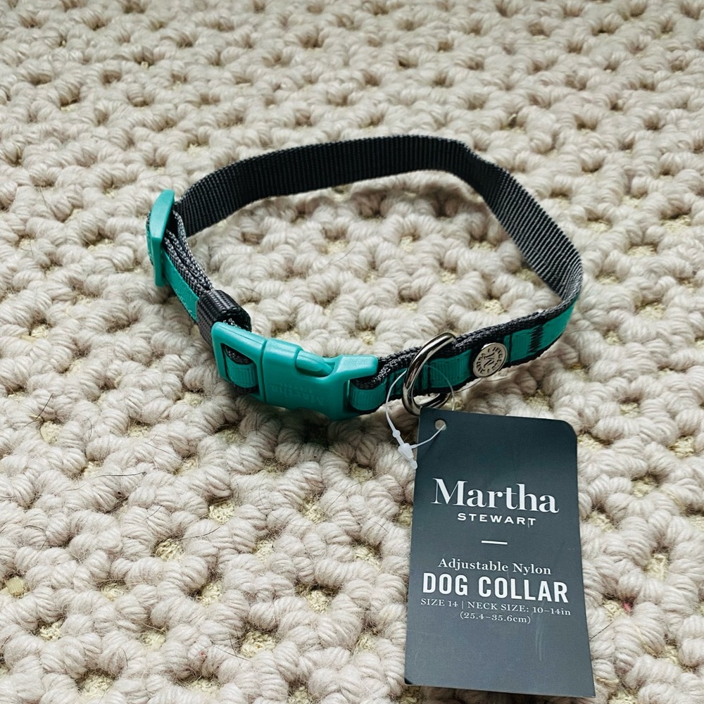NWT Martha Stewart adjustable nylon dog collar Size 14 (neck 10-14 inches)